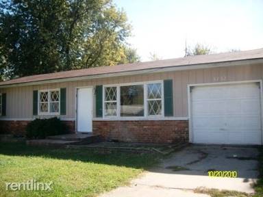 Main picture of 3232 W Latoka St