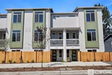 Main picture of 17002 13th Ave W