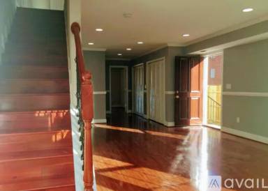 Main picture of 4428 Gault Pl NE