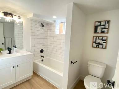 Main picture of 715 E Green Valley Dr