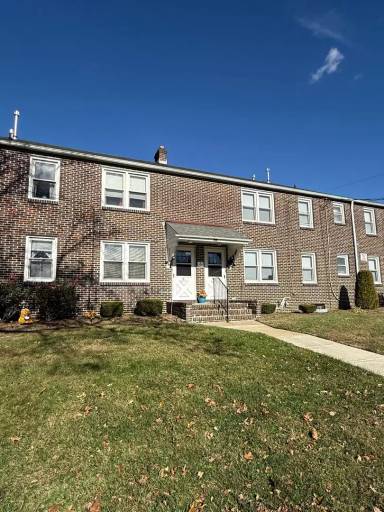 Main picture of 108 E Beechwood Ave