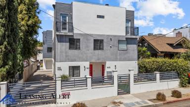 Main picture of 1947 Vista del Mar St