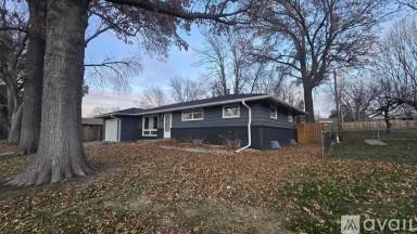 Main picture of 2230 N 70th St