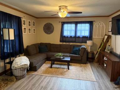 Main picture of 1223 Barron St