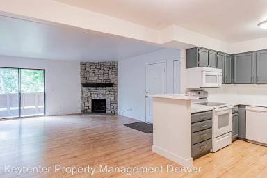 Main picture of 3305 S Ammons St