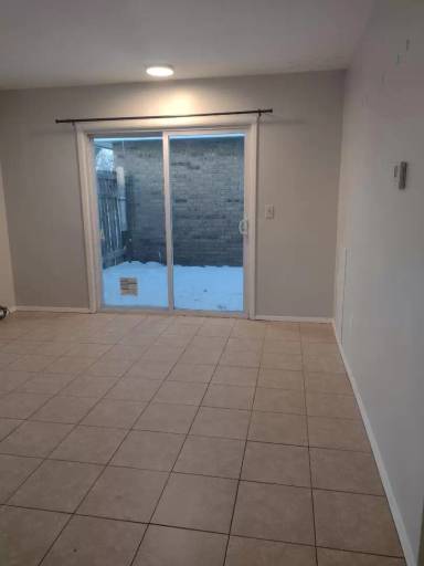 Main picture of 101 E Avenue B
