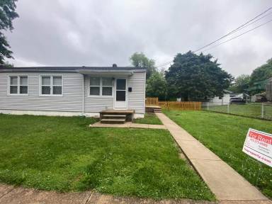 Main picture of 107 Seneca Ave