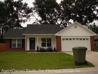 Main picture of 919 Mordred St