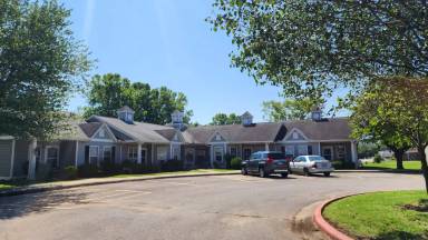 Main picture of 510 E Whitefish Bay Pl