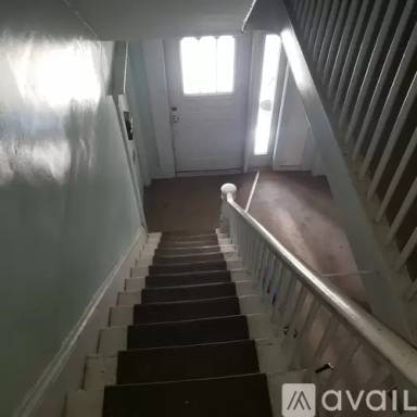 Main picture of 6 Western Ave