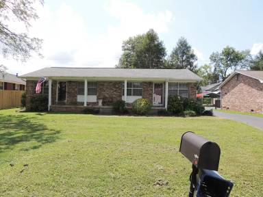 Main picture of 1637 Ramsay St