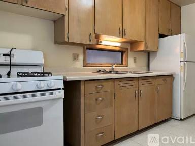 Main picture of RM 405 Eugenia Avenue - 2S