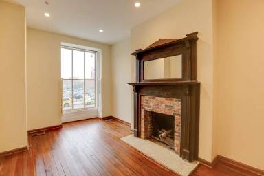 Main picture of 1609 Saint Paul St