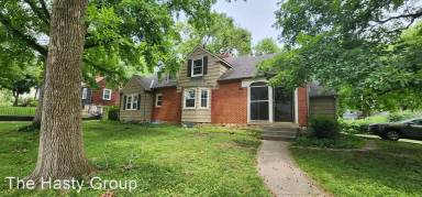 Main picture of 2502 W 51st St