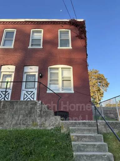 Main picture of 420 Hillside Ave