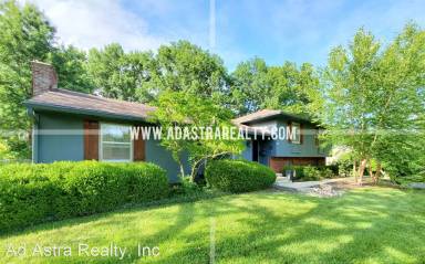 Main picture of 2308 W 104th St