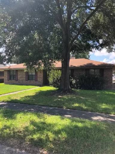 Main picture of 117 Saint James Dr
