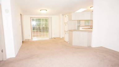 Main picture of 102 Nicole Dr