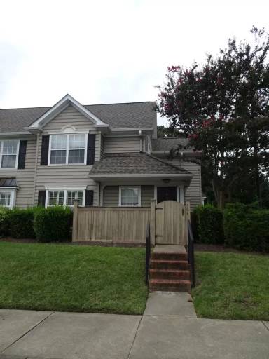 Main picture of 704 Settlement Dr