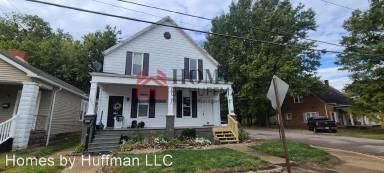Main picture of 301 S Willow Rd