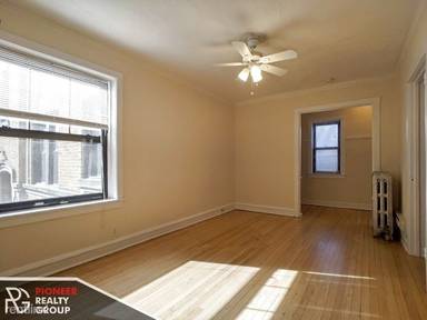 Main picture of 2237 N Bissell St