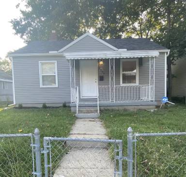 Main picture of 2299 Hamilton Ave