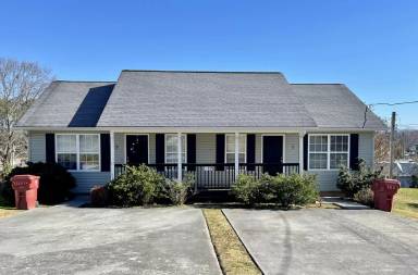 Main picture of 132 West Dr
