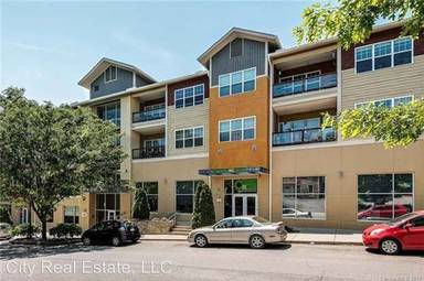 Main picture of 155 S Lexington Ave
