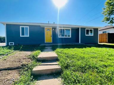 Main picture of 702 S Wolcott Ct