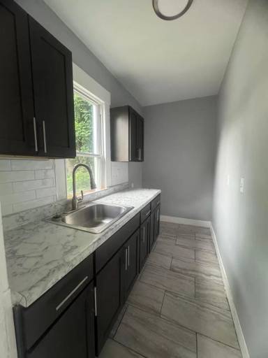 Main picture of 332 Newhall St