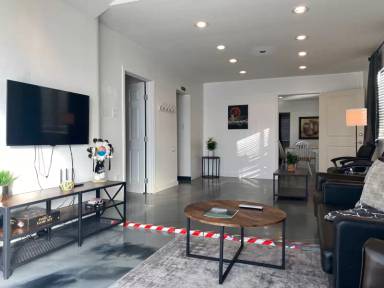Main picture of 508 3rd St SW