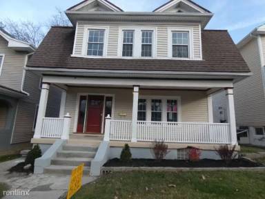 Main picture of 616 Saint Nicholas Ave