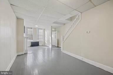 Main picture of 3422 Helen St