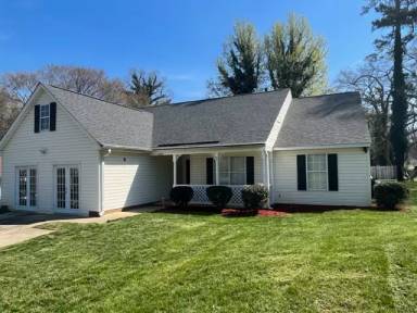 Main picture of 2825 Sloan Dr