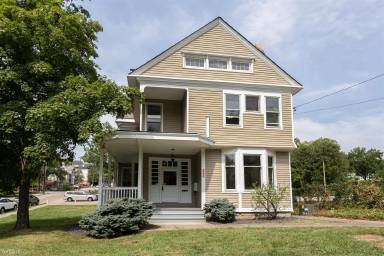 Main picture of 2303 Ashland Ave