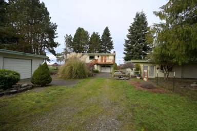 Main picture of 215 Amber Ln