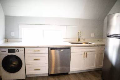 Main picture of 2404 Rucker Ave