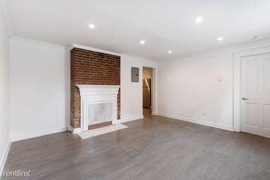 Main picture of 834 Hudson St