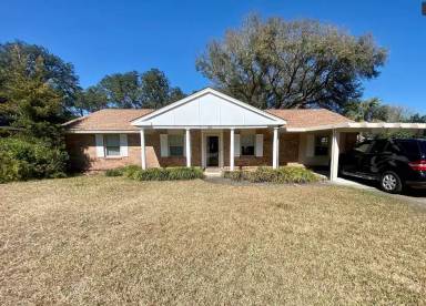 Main picture of 123 Sotir St NW