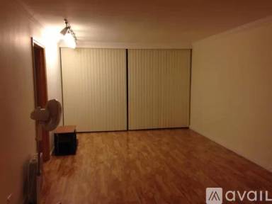 Main picture of 1144 Lydig Ave