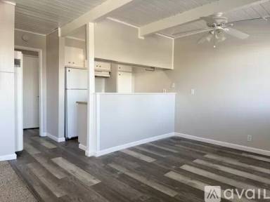 Main picture of 1530 Adelaide St