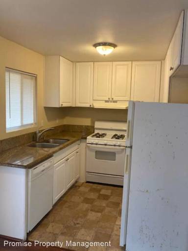 Main picture of 502 Calle Montecito