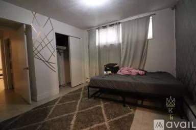 Main picture of 50 Parkman St