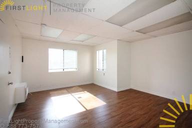 Main picture of 1327 E. 4th Street - C