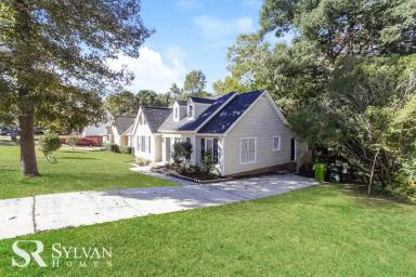 Main picture of 321 Gales River Rd