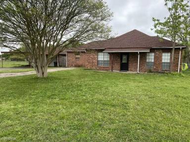Main picture of 5980 Oak Hollow Cir