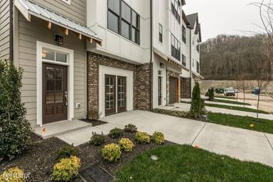 Main picture of 137 Stonecrest Dr