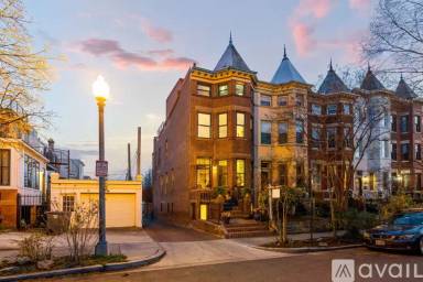 Main picture of 114 W St NW