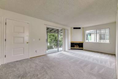 Main picture of 1385 Lexington Dr