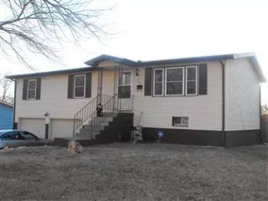 Main picture of 1404 Thompson Dr